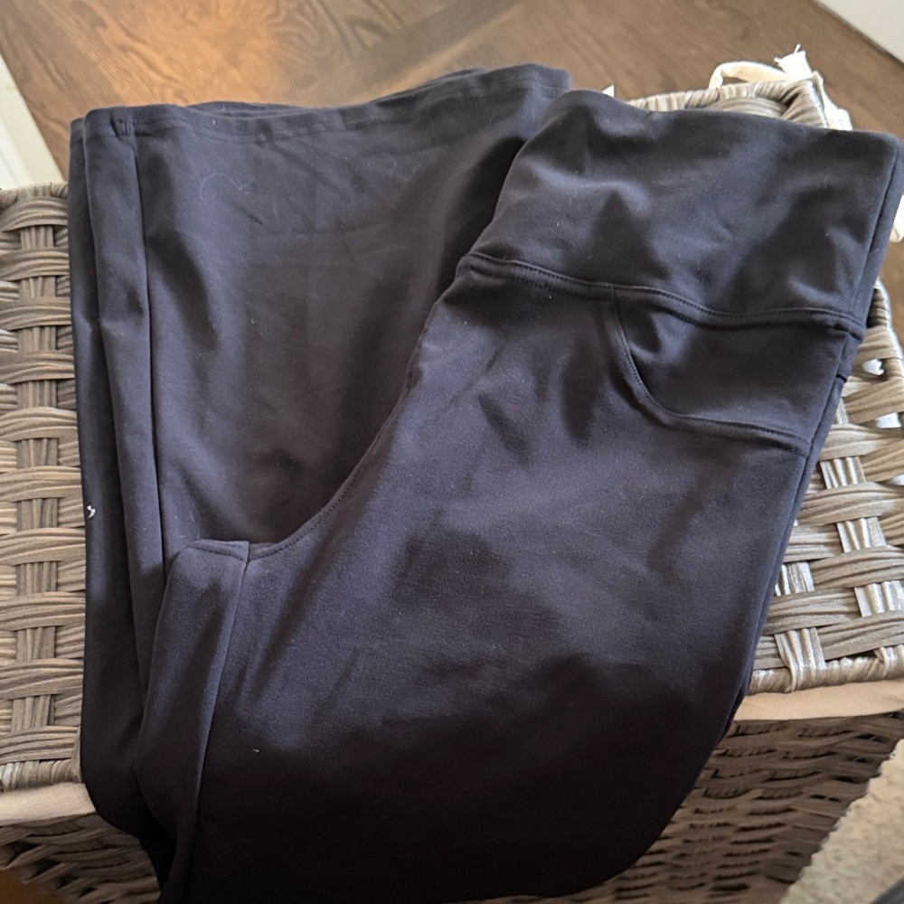 HALARA Black Women’s Flared Pants
